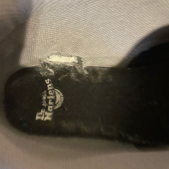 Men’s Doc Martens boots. - Picture 7 of 8